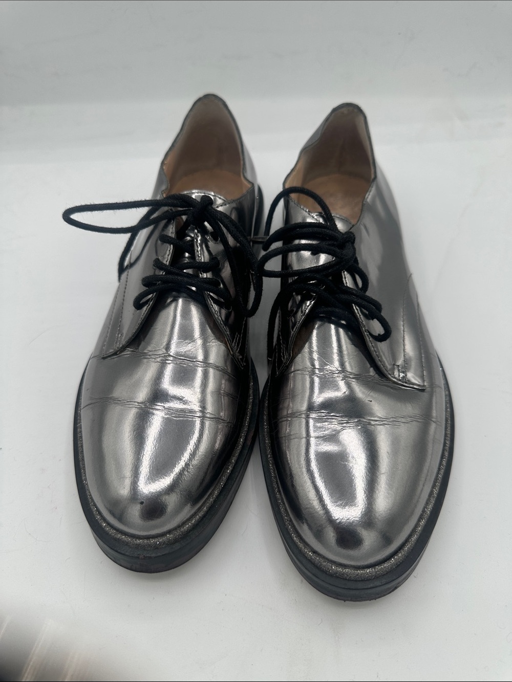 Vince Camuto Silver tone lace up Oxford Glitter Edges Cushion Interior Size 5M